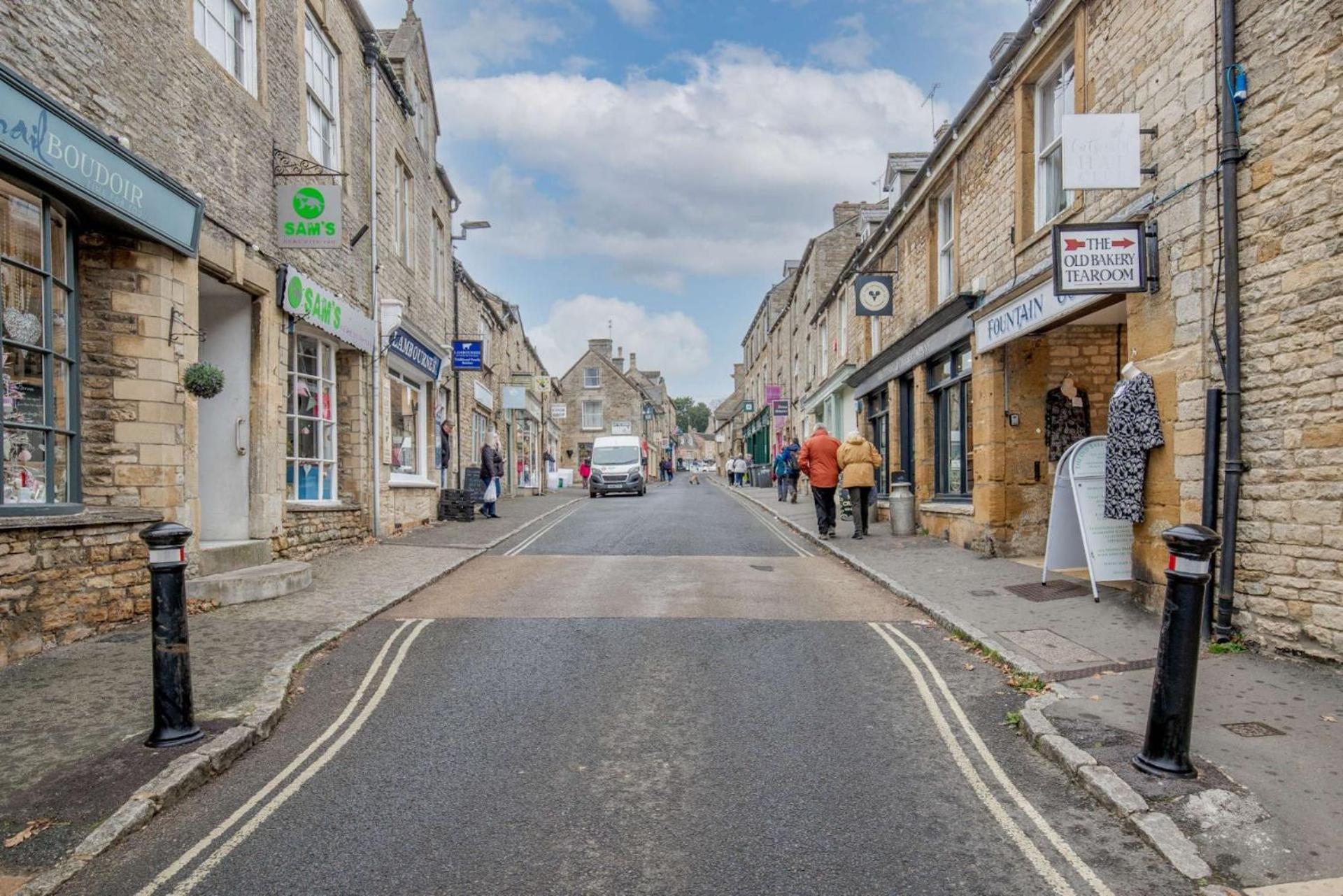 The Old Workshop Villa Stow-on-the-Wold Exterior photo